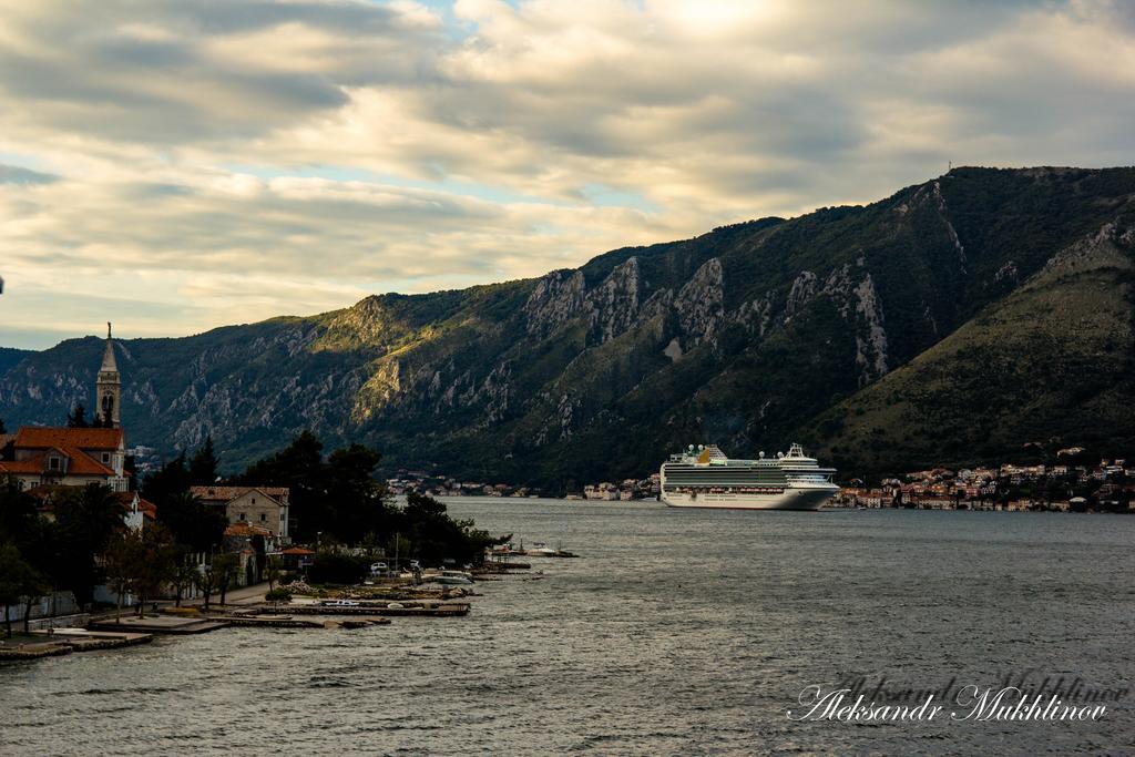 Apartments Villa Pm Kotor Exterior photo