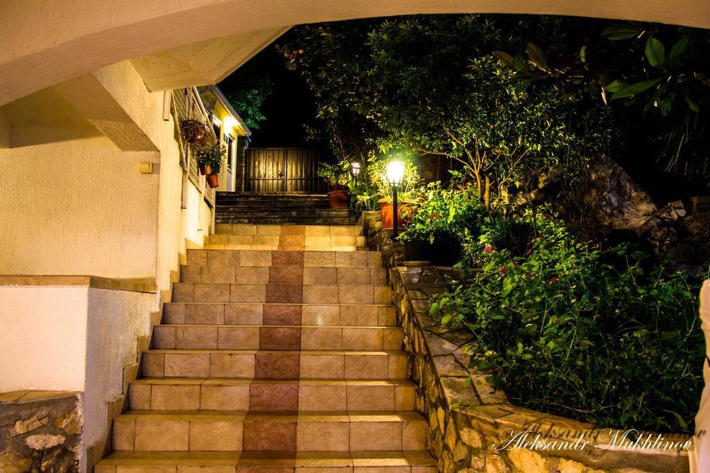 Apartments Villa Pm Kotor Exterior photo